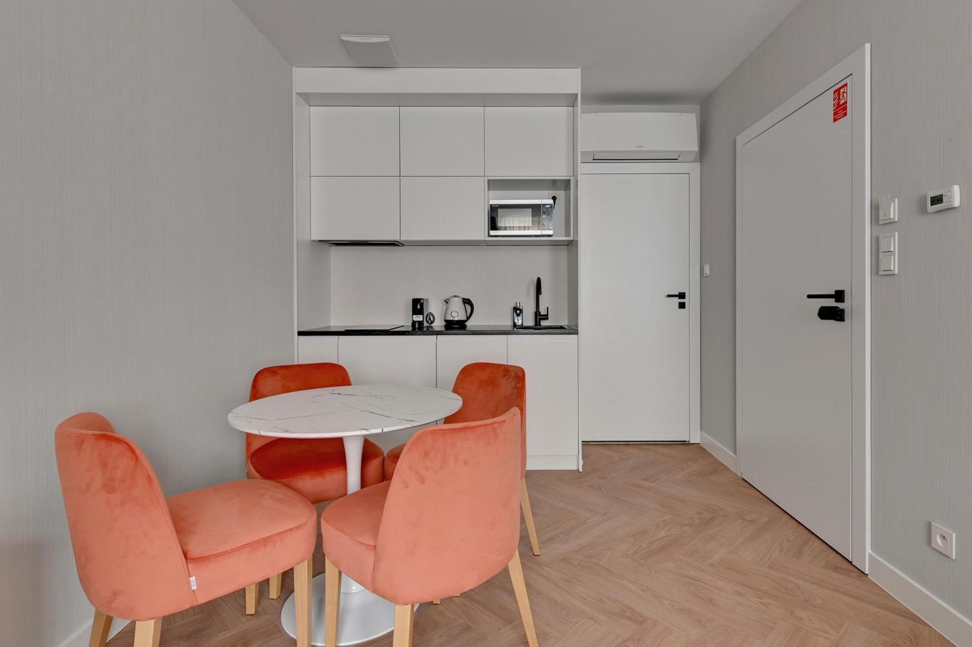 Retro Boutique Apartments By Dom & House غدانسك المظهر الخارجي الصورة